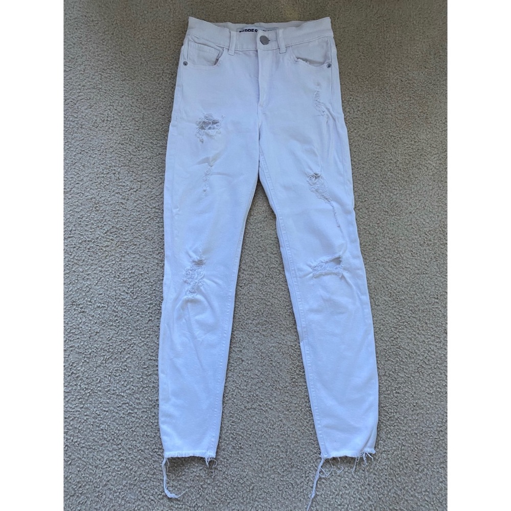 White, ripped, skinny, high waisted jeans